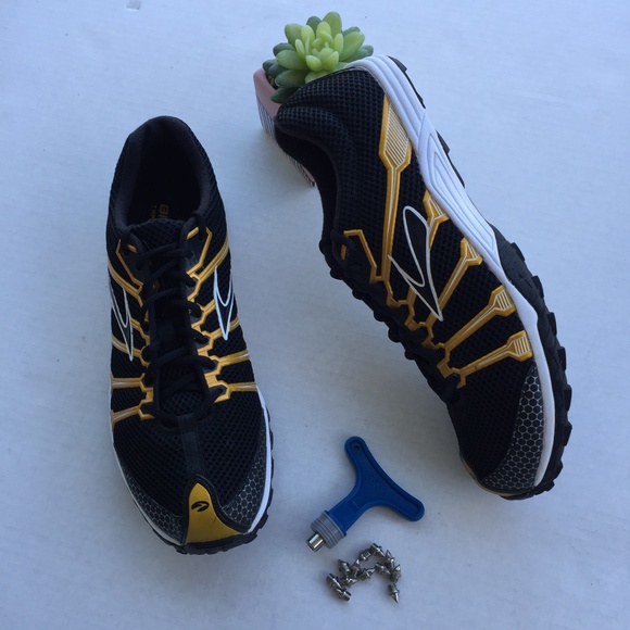 brooks mach 16 mens silver